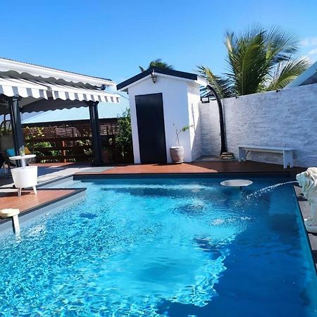 ZANNANNA F1 de charme tout équipé Le Moule avec piscine Exterior foto